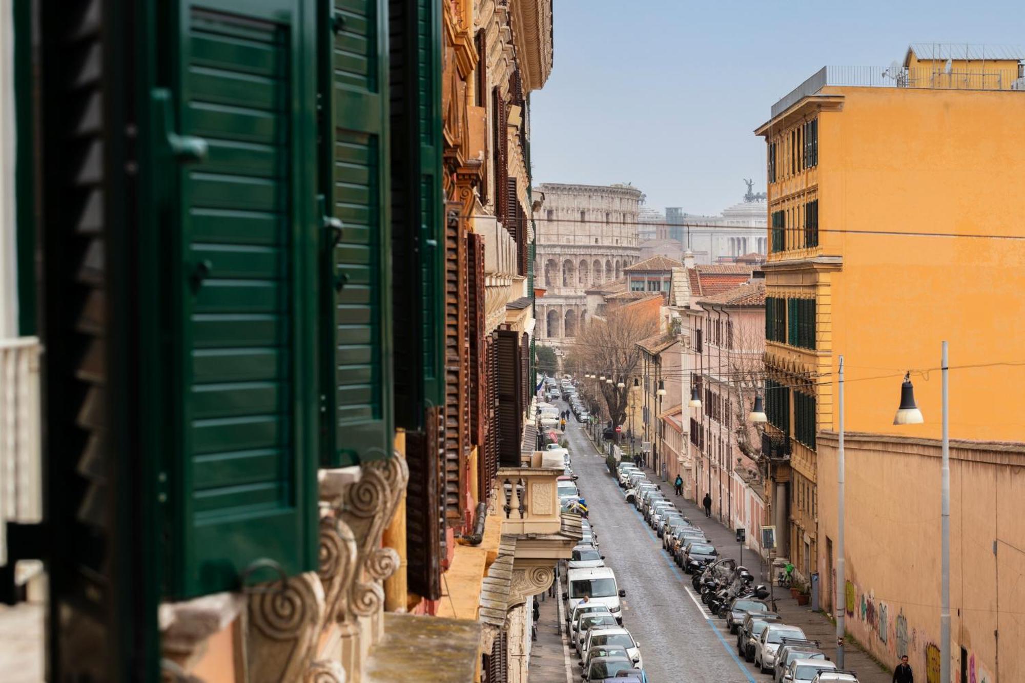 Colosseo Road By Hili Rome Luaran gambar